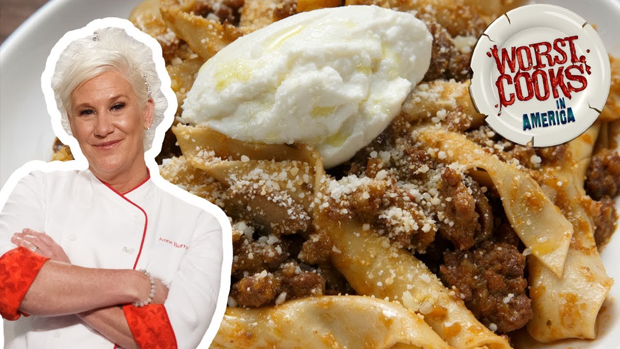 Anne Burrell's Pasta with Sausage and Mushroom Ragu | Worst Cooks in America | Food Network