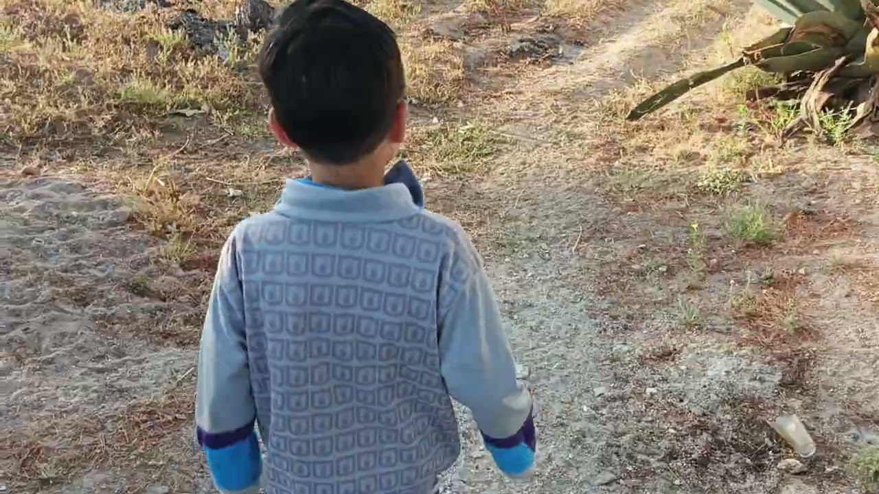 Otro día más camino Asia la escuela