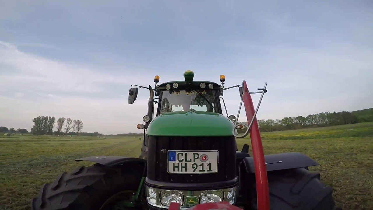 [GoPro] John Deere 7530 Premium mit John Deere 990 am Pressen