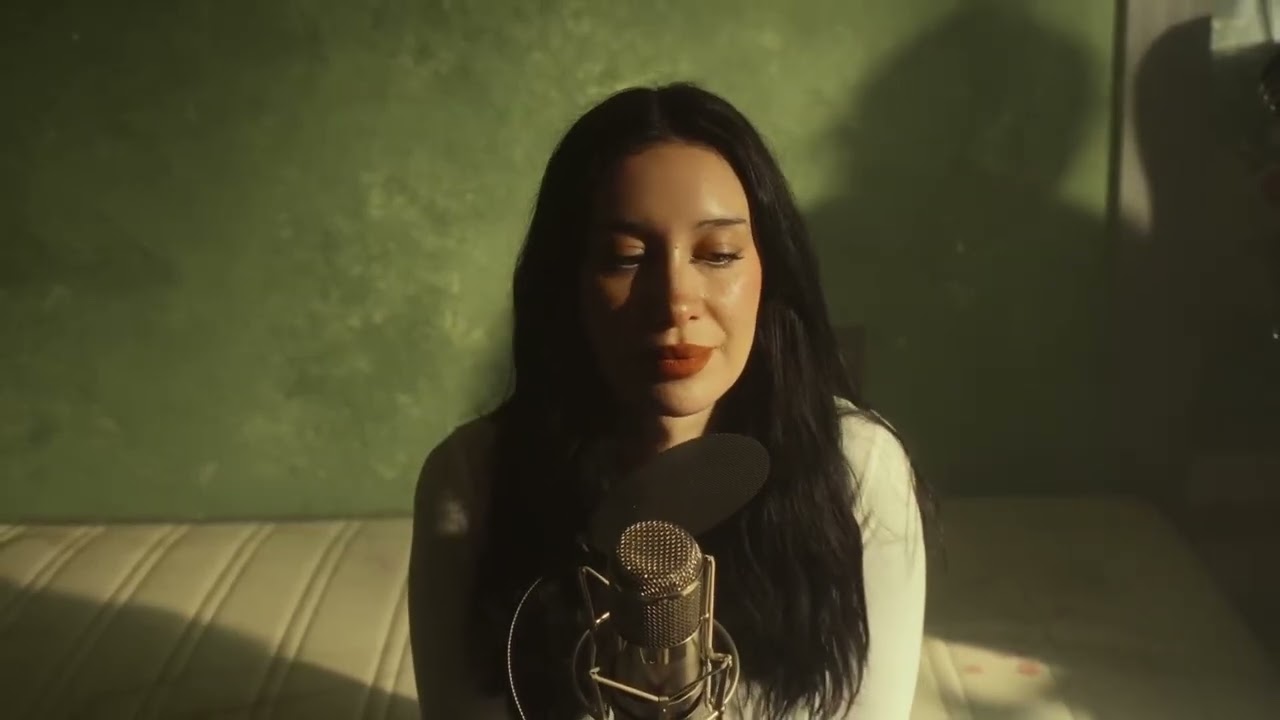 In My Room [Acoustic] - Julia Wolf (SLOWED TO PERFECTION)
