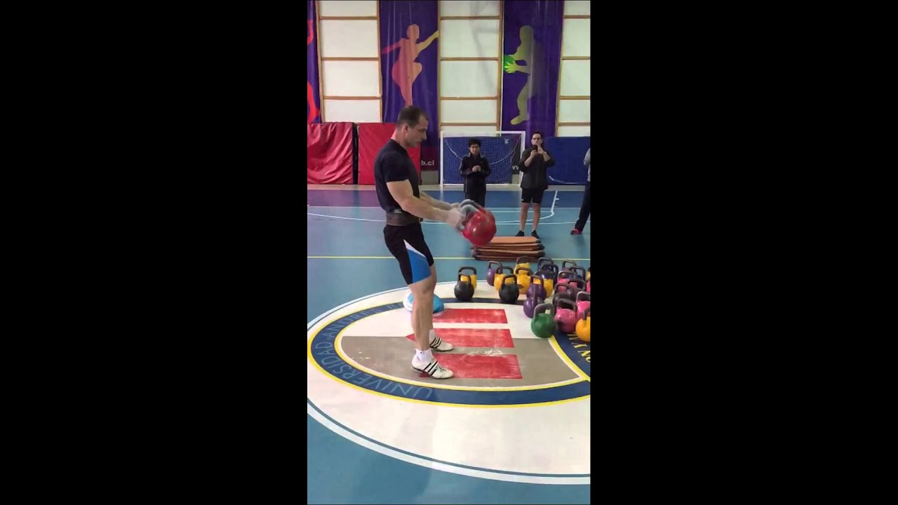 Denis Vasilev t&eacute;cnica LongCycle slow motion vista lateral