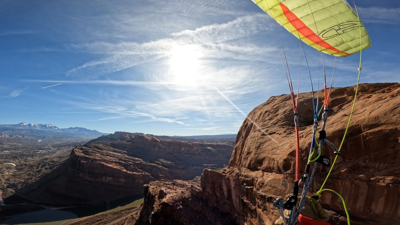 Hike and fly El portal of Moab, Utah