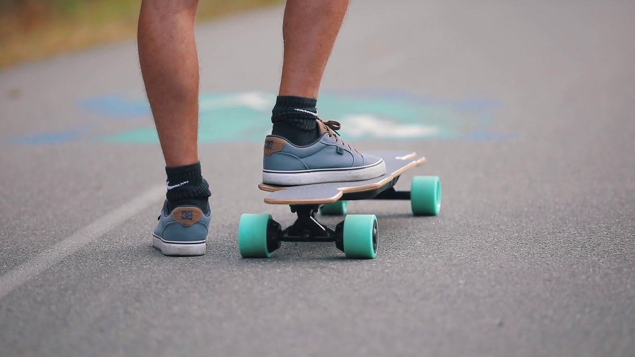 VOLTAWAY - MACK E SKATEBOARD 2020
