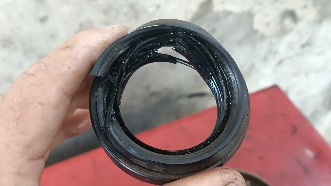 trocando o retentor da caixa de redução da Nissan frontier até 2016
