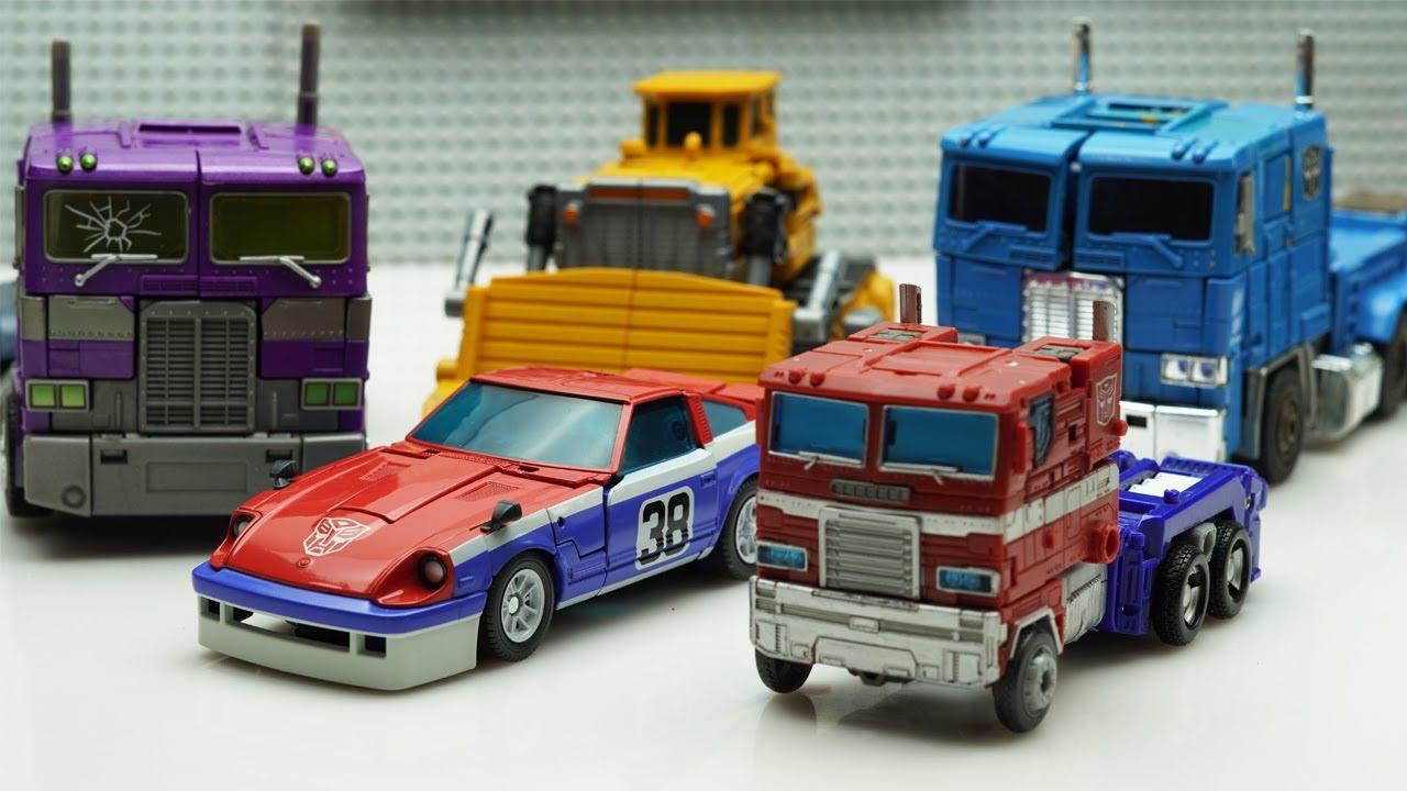TRANSFORMERS STOP MOTION - Cybertron Optimus, Smokescreen, Construction & Hulk robot in real life!