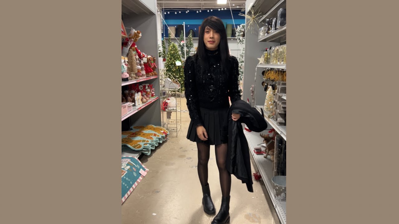 Miniskirt outlook Crossdresser