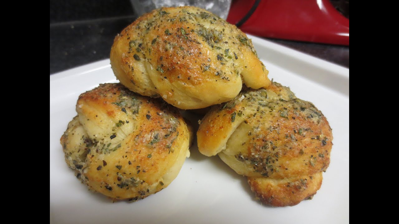Quick and Easy Parmesan Garlic Knots
