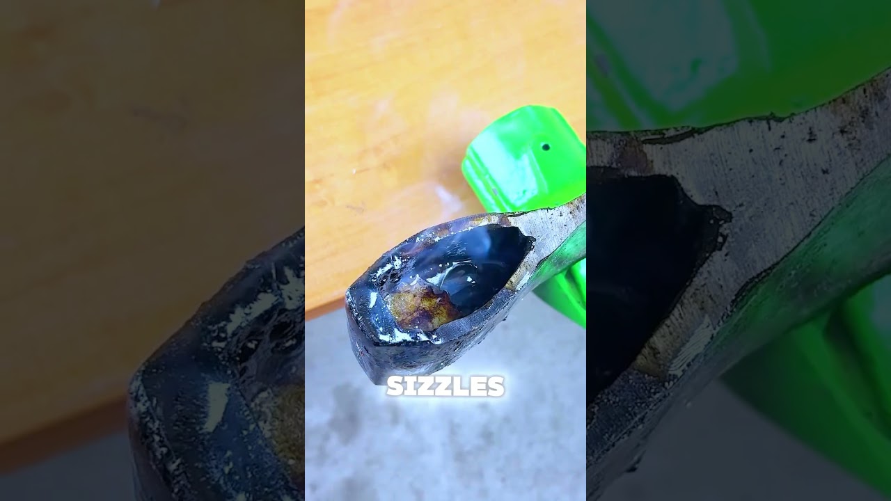 Fixing an Axe Handle With Melted Wax Ancient Trick Still Works 🔥