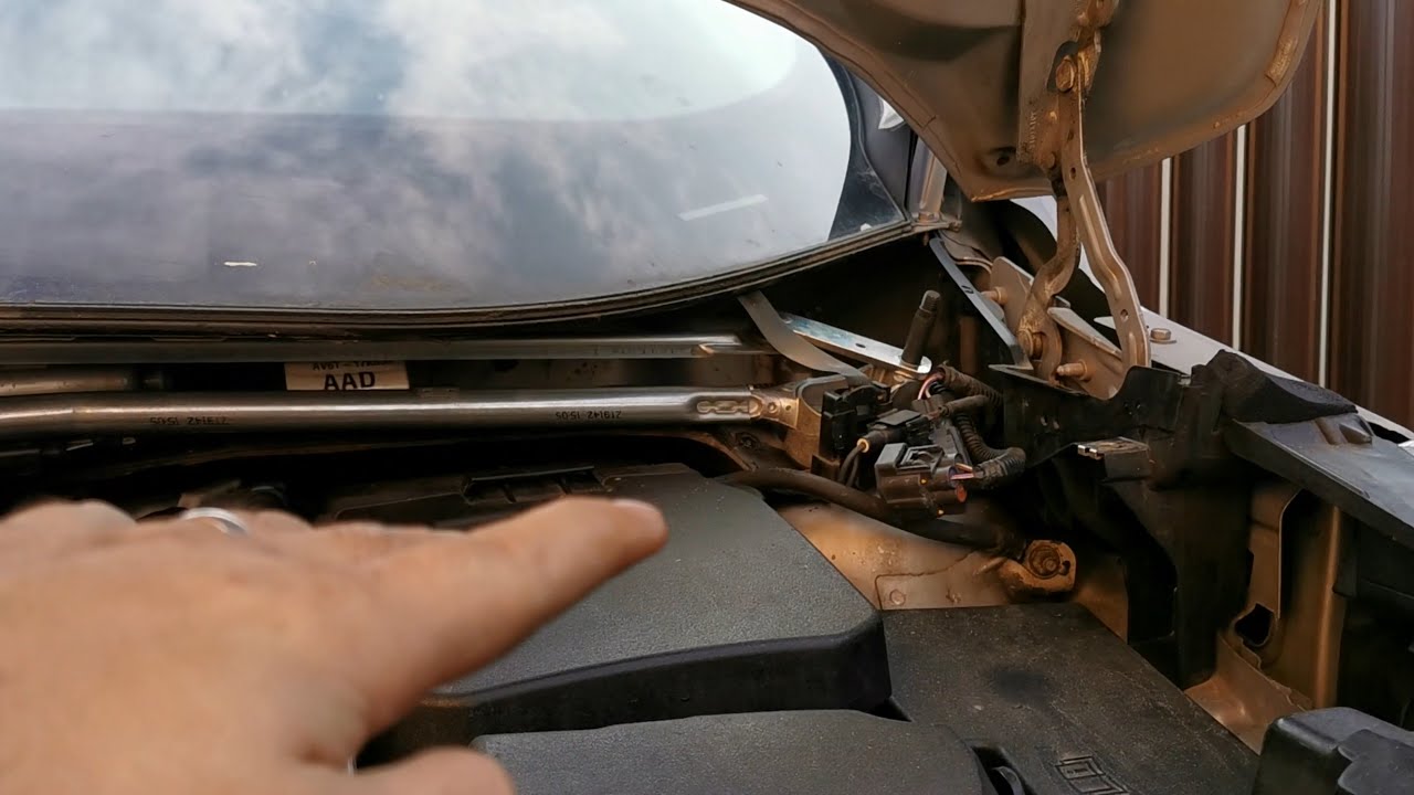 Ford C-Max - How to repair or replace the windshield (windscreen) wipers mechanism (linkage) 🌧️