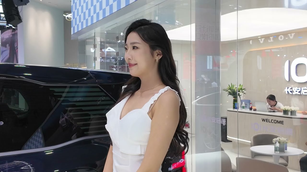 Beautiful Chinese Girls | Auto Show Girls in China