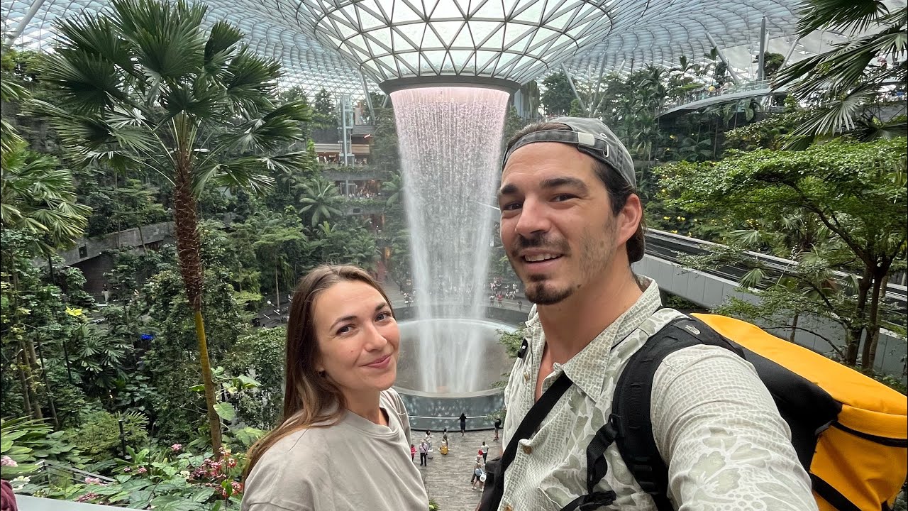 Why Everyone is Obsessed with Singapore’s Airport 🇸🇬 