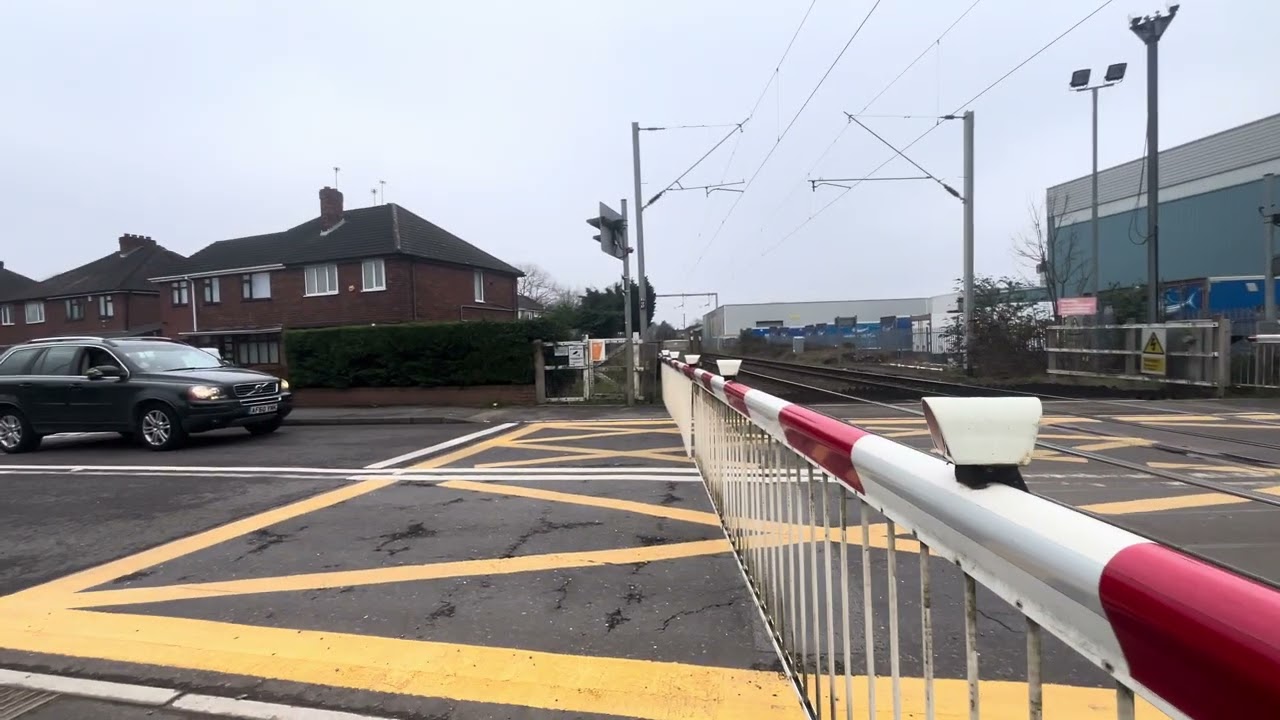 Noose Lane Level Crossing (West Mids) *Double Pass*