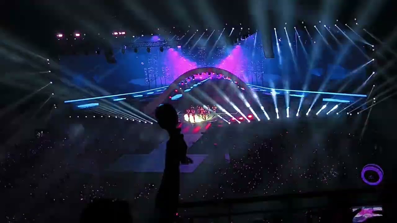 TWICE - Intro + Set Me Free + I Can't Stop Me [ Ready To Be in Philippine Arena ]