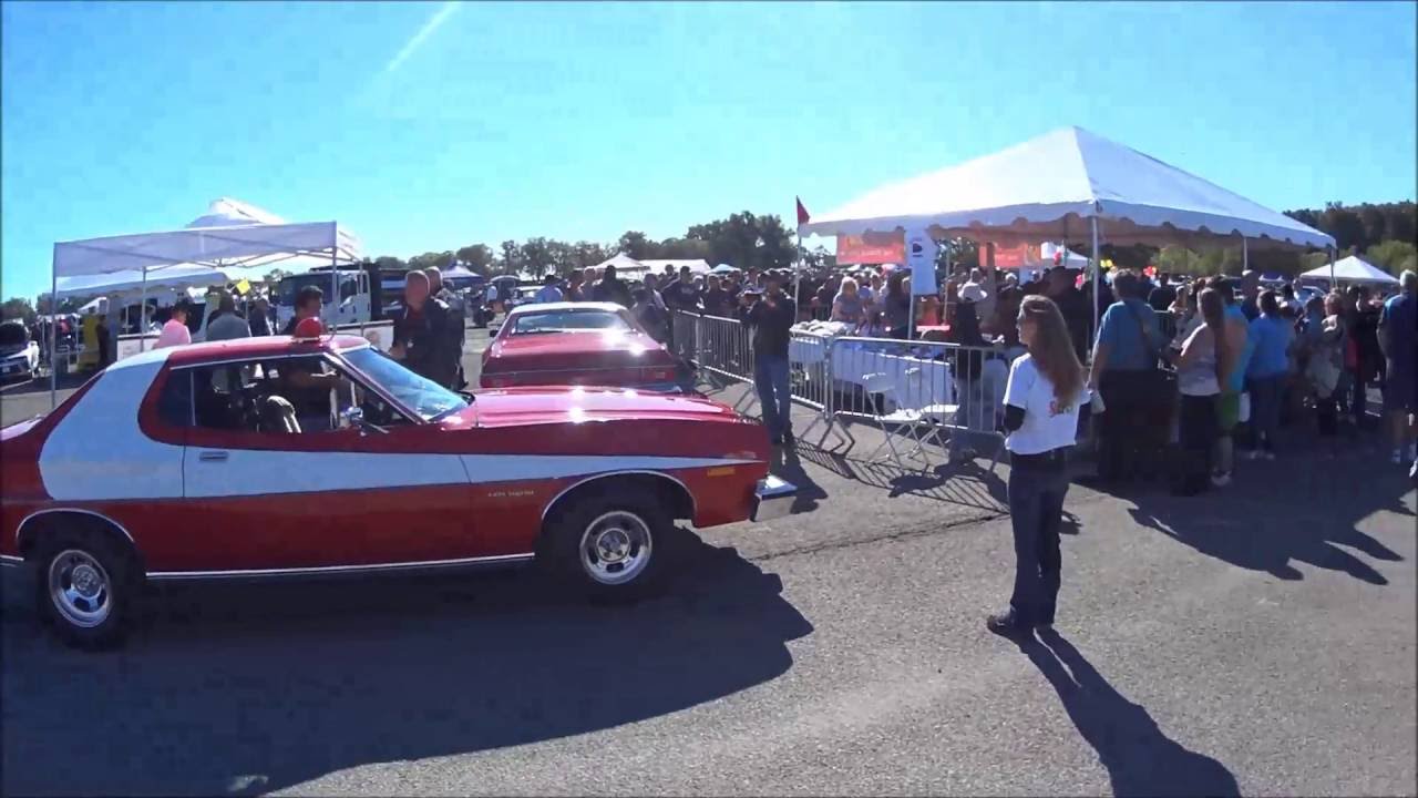 Starsky and Huggy Bear arrive, 2016 Orchard Beach show.