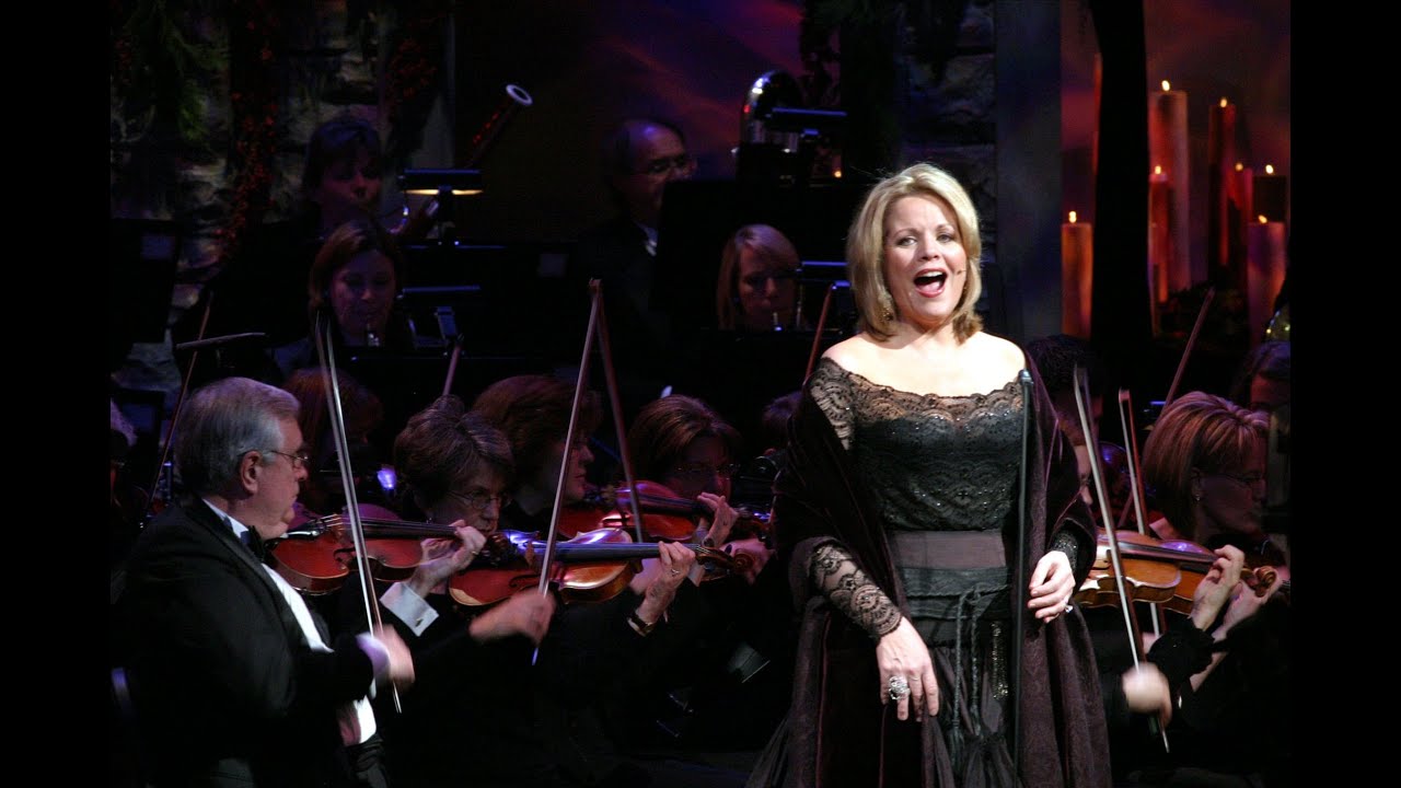 Lo, How a Rose E'er Blooming | Renée Fleming and The Tabernacle Choir