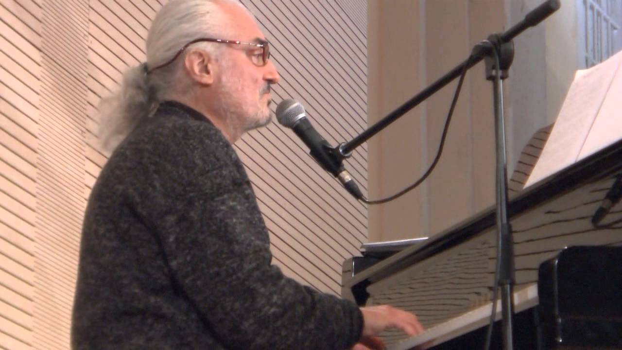 Spiccio Marco canta 