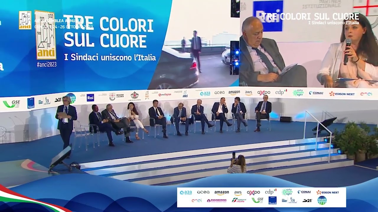 L'intervento della sindaca di Viterbo Chiara Frontini all'assemblea Anci di Genova