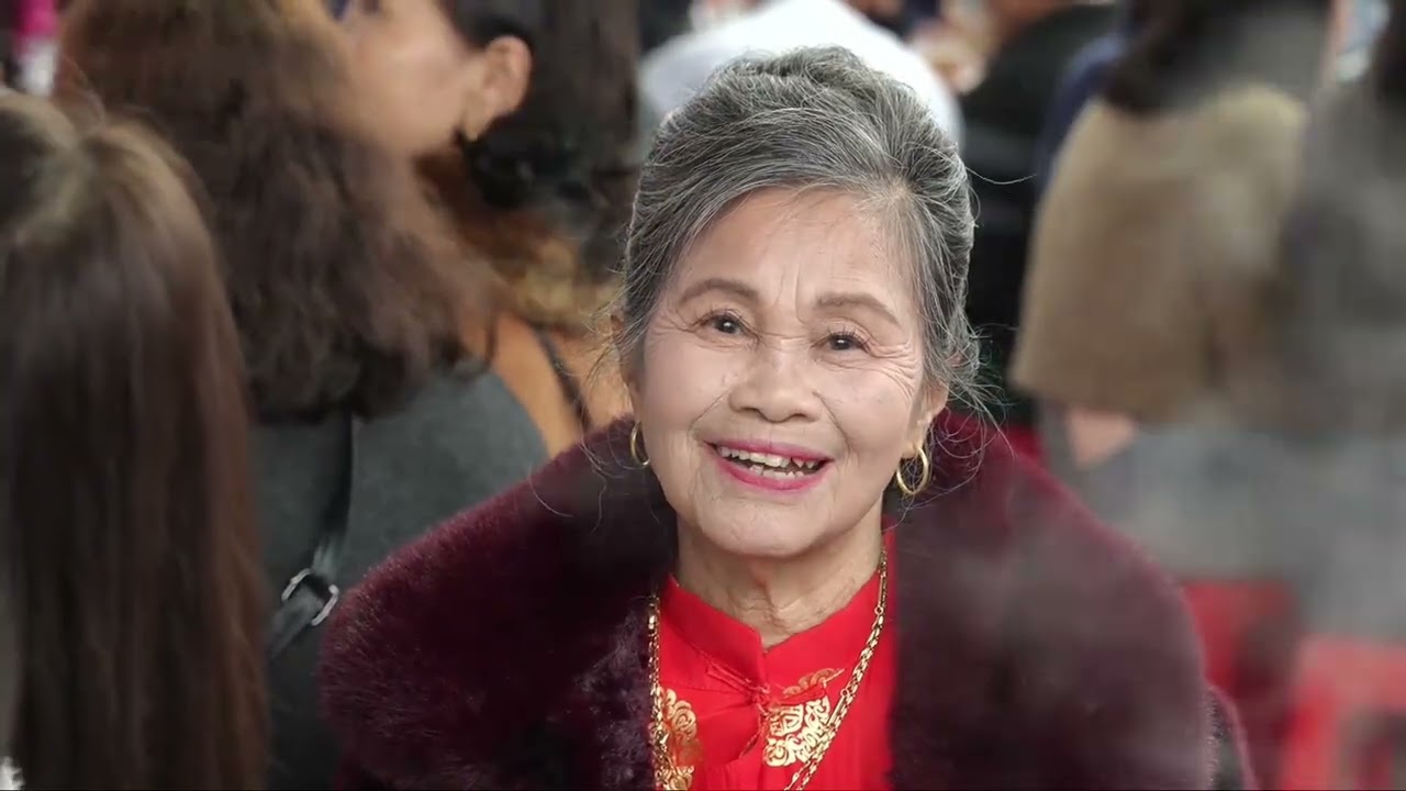 Toàn cảnh chương trình mừng thọ bà Phạm Huệ.