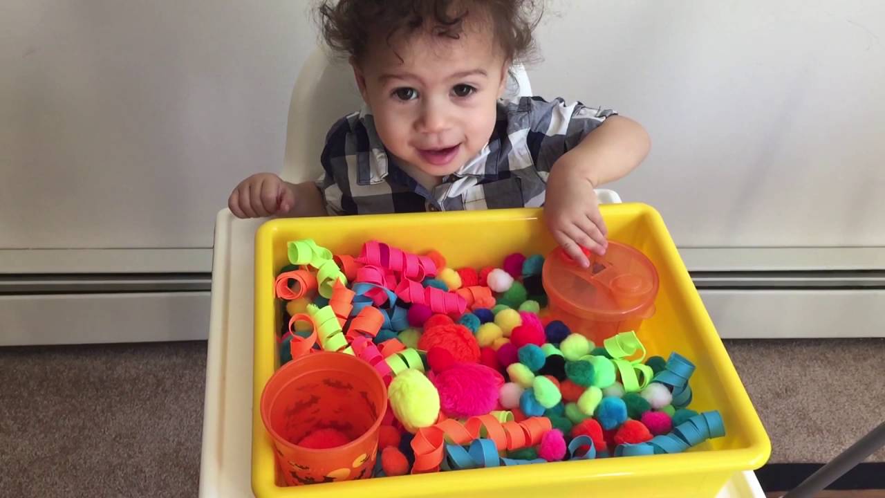 Pom Pom/Fabric Sensory Bin for Toddlers! Creative Play!