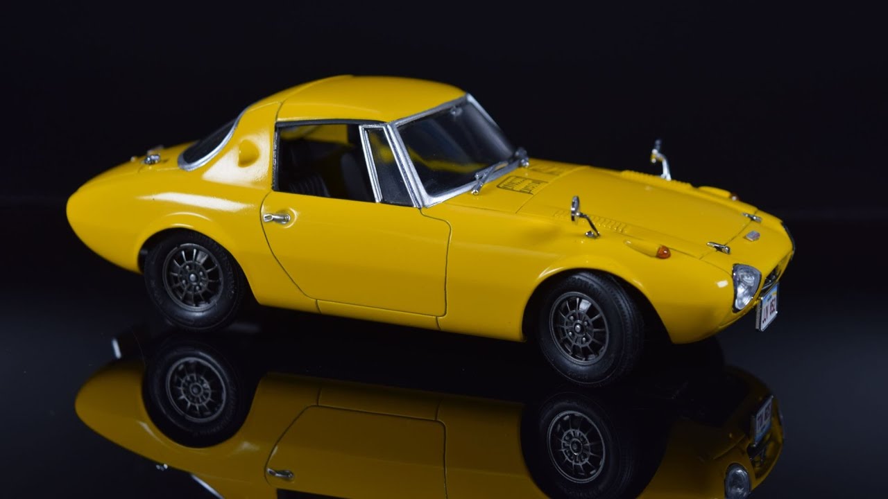 Building a Teeny Tiny '60s 2 cylinder car: The Toyota S800 by Fujimi Step by Step