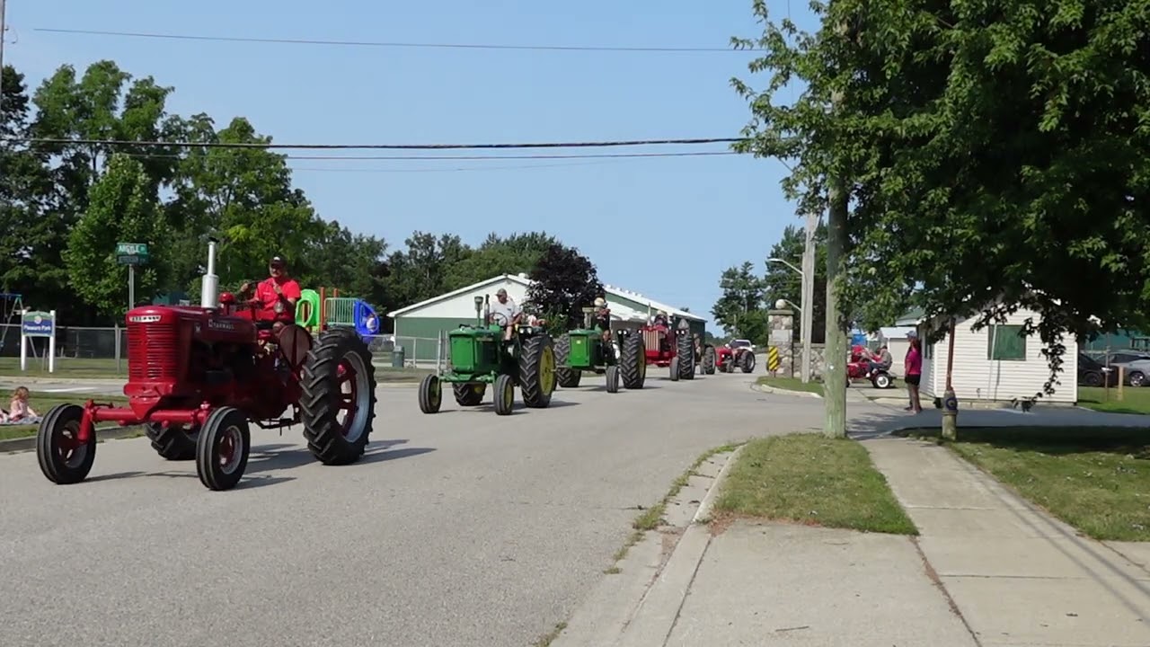 Forest Tractor Parade August 2025