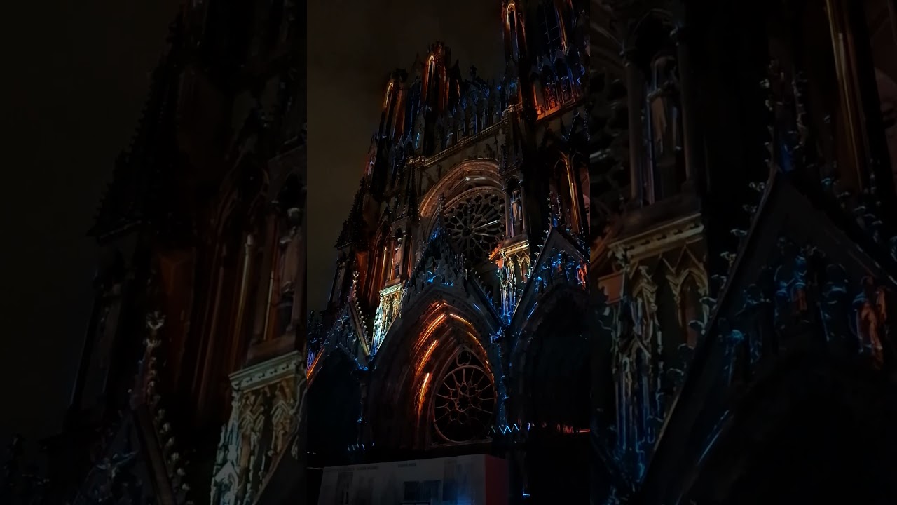 Lumi&egrave;res in Reims #Regalia #Reims Cathedral #Lichtinstallation
