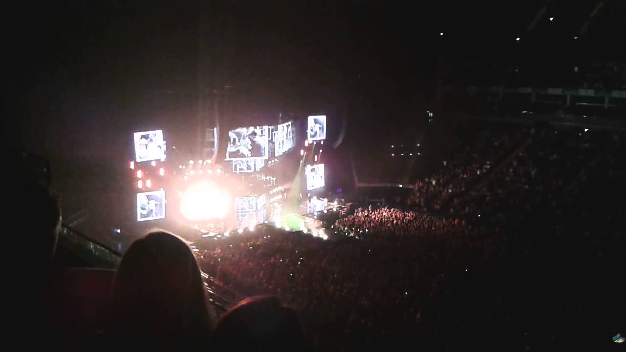 Olly Murs - Beautiful To Me - Never Been Better Tour - live at the O2 London