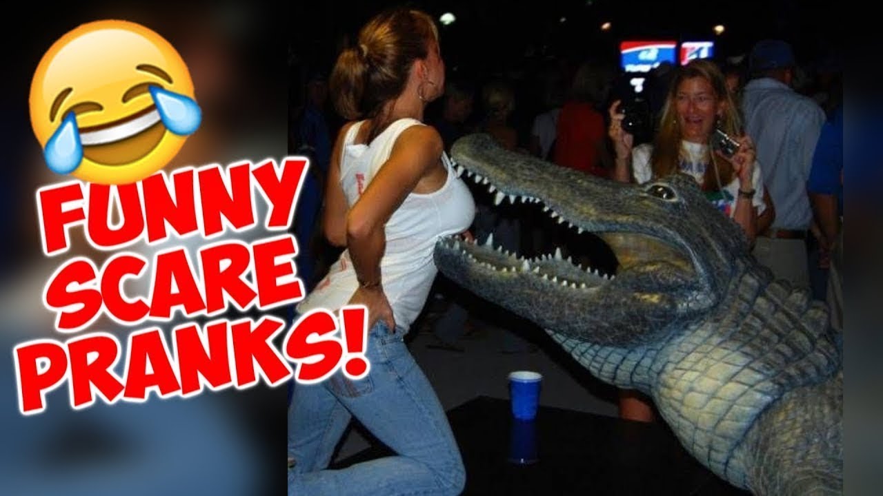 KING PRANKS - 😂 PEOPLE GETTING SCARED COMPILATION !!! 😂