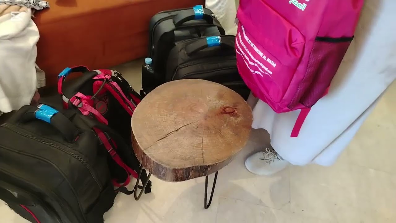 و اخيرا جاب الحاج البيي جديد👏 و رحلة العمرة🕋 غتنطلق عيشو المغامرة و اللحظات الصعبة الي مرو منها🥹 