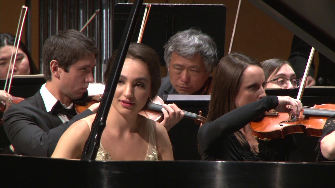 Emily Bear performance at Lincoln Laureate Convocation