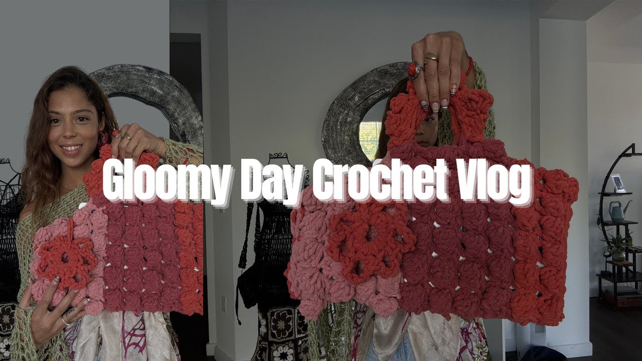 Gloomy day vibes and I crocheted this puffy laptop sleeve bag!