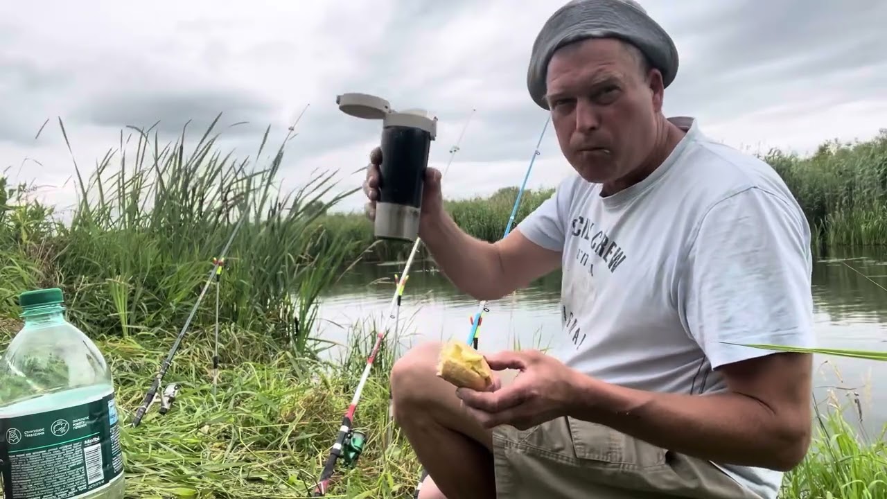 Рибалка у вихідний день на річці Ірпінь