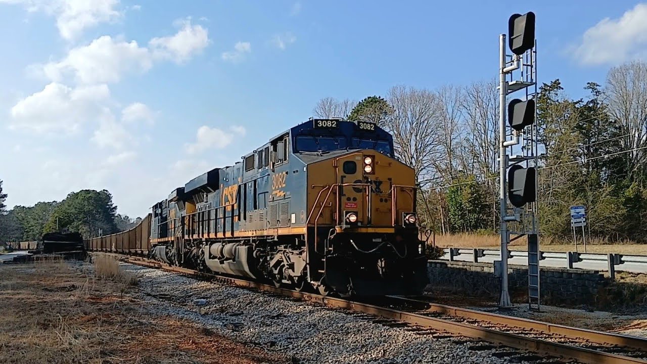 CSXT 3082 Leads CSX Train C319 Out Of The Siding At Slighs On The CN&L Subdivision 