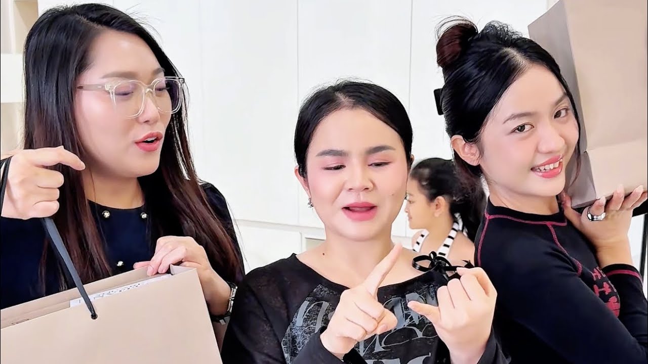 គេមកហេីយ​ តេីប្រអប់អាថ៌កំបាំងនោះគឺជាអ្វី?