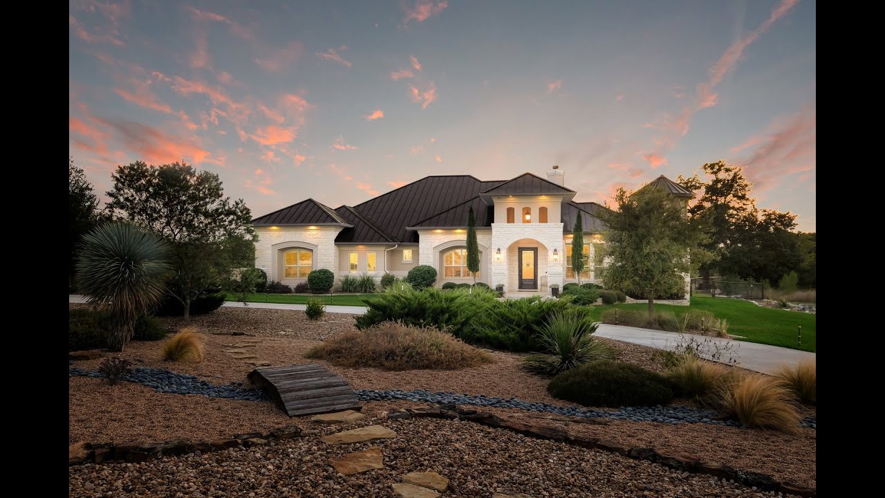 1082 Provence Place in Vintage Oaks For Sale