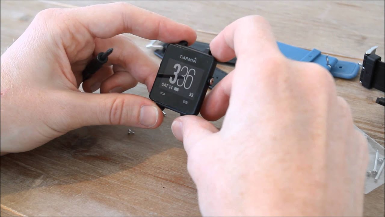 Garmin Vivoactive leather wristband, and changing bands