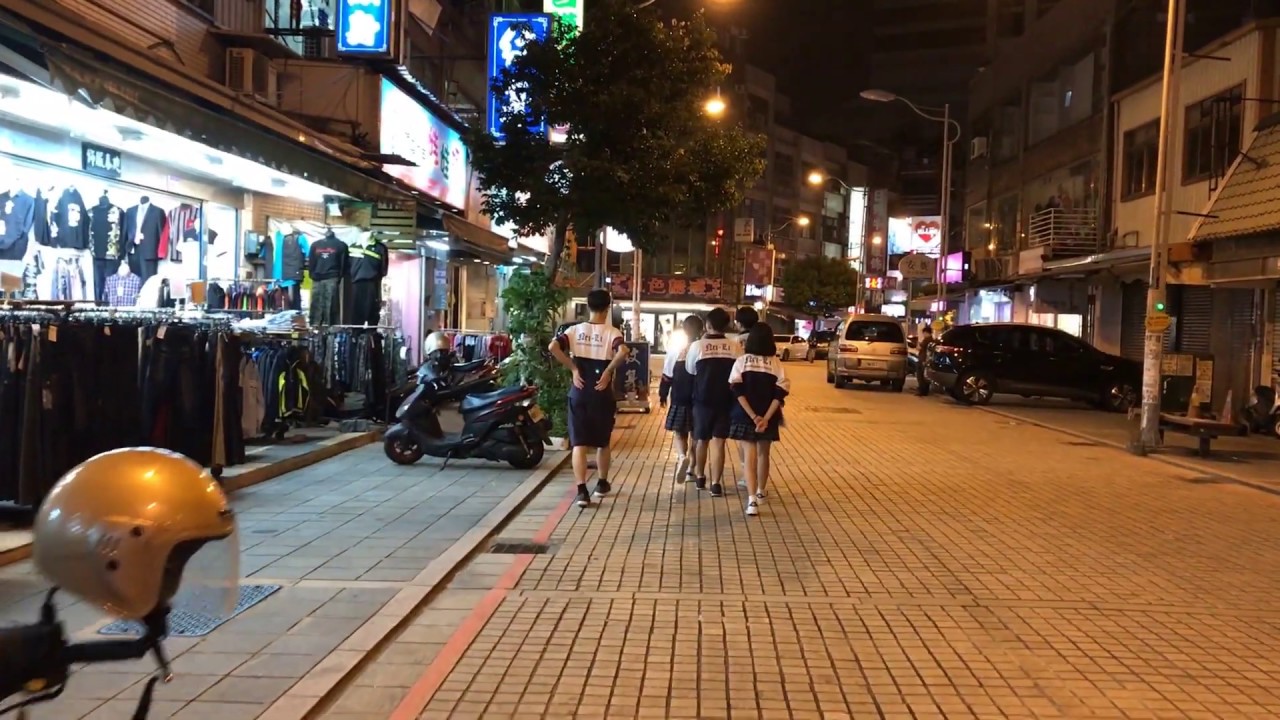Taiwan Red Light District 中壢三仙巷 老司机带你去！