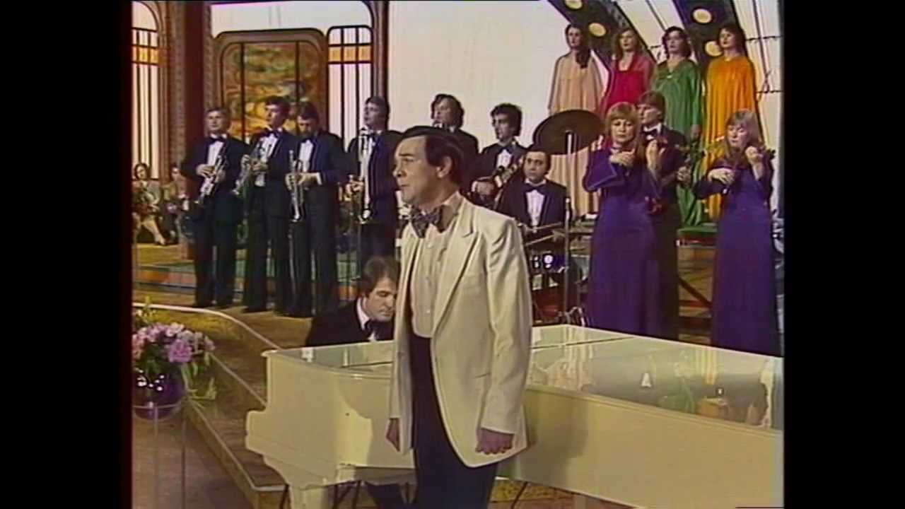 Dicitencello vuje - Magomaev. Магомаев - Скажите, девушка...