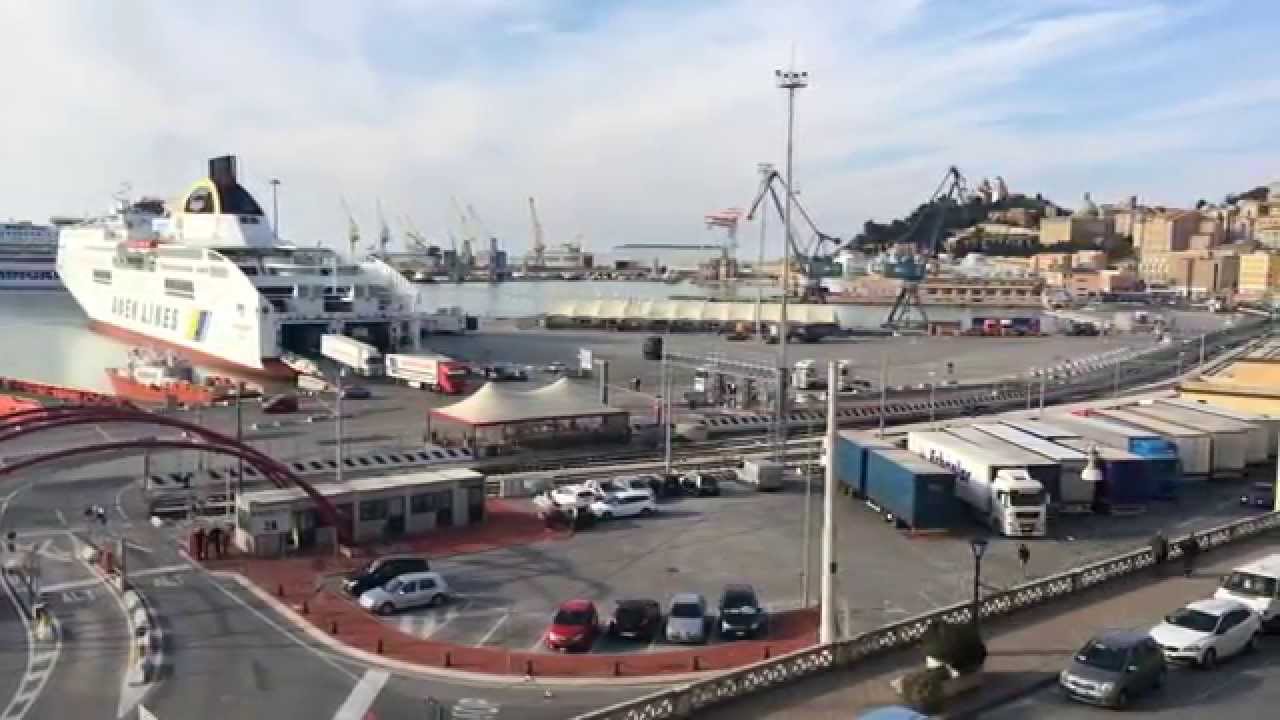 Run Ancona, run! HD timelapse video.