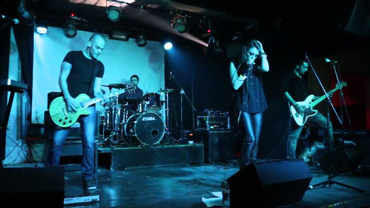 Gray Matters - Bipolar (Live @Fabrica)