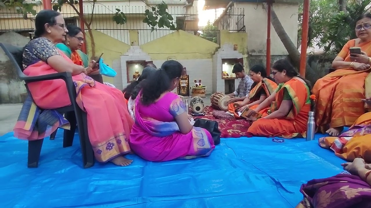 कबिराचे विणतो केले कौसल्येचा राम