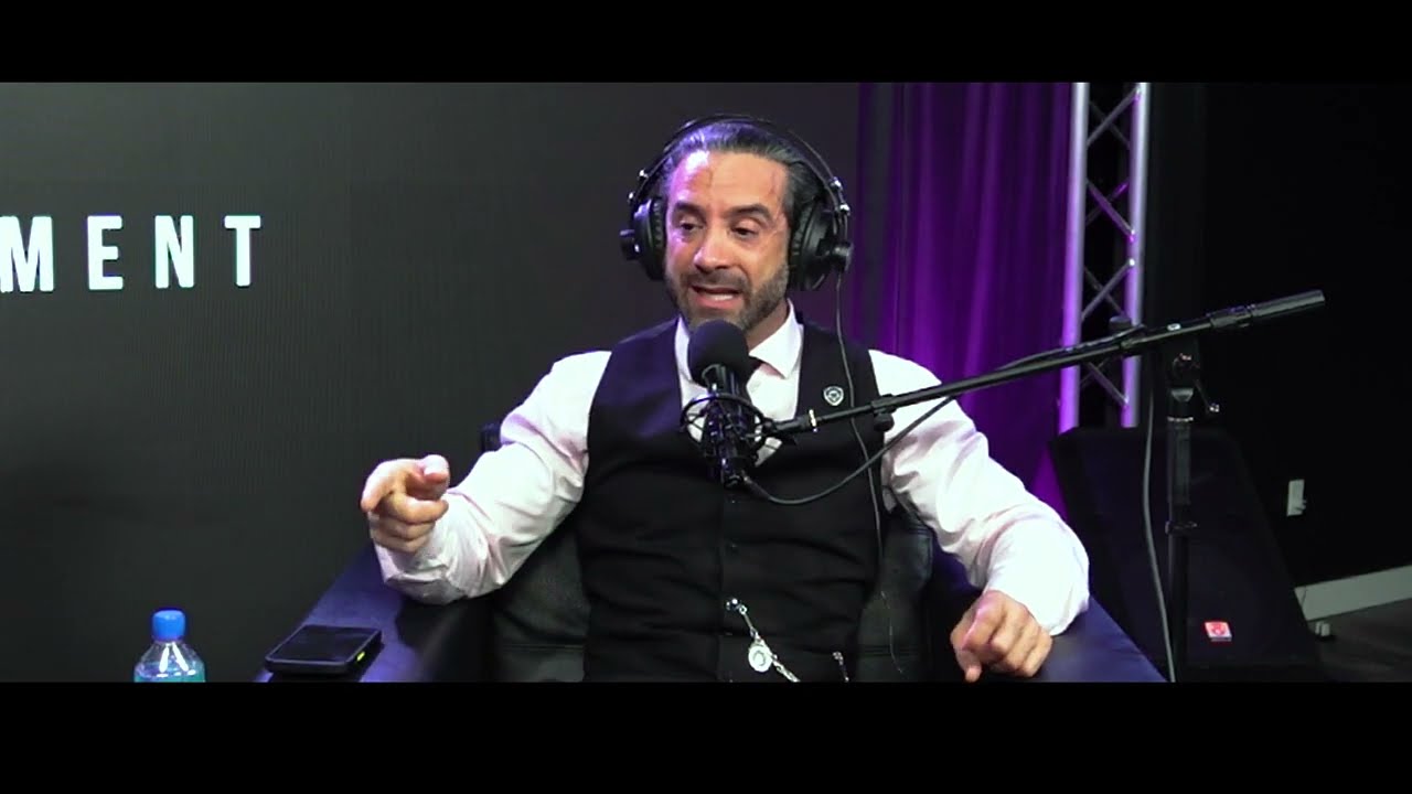 From the Military to Showtime.. Vincent Oshana&rsquo;s Journey to Comedy Greatness | The Alchemist Lounge