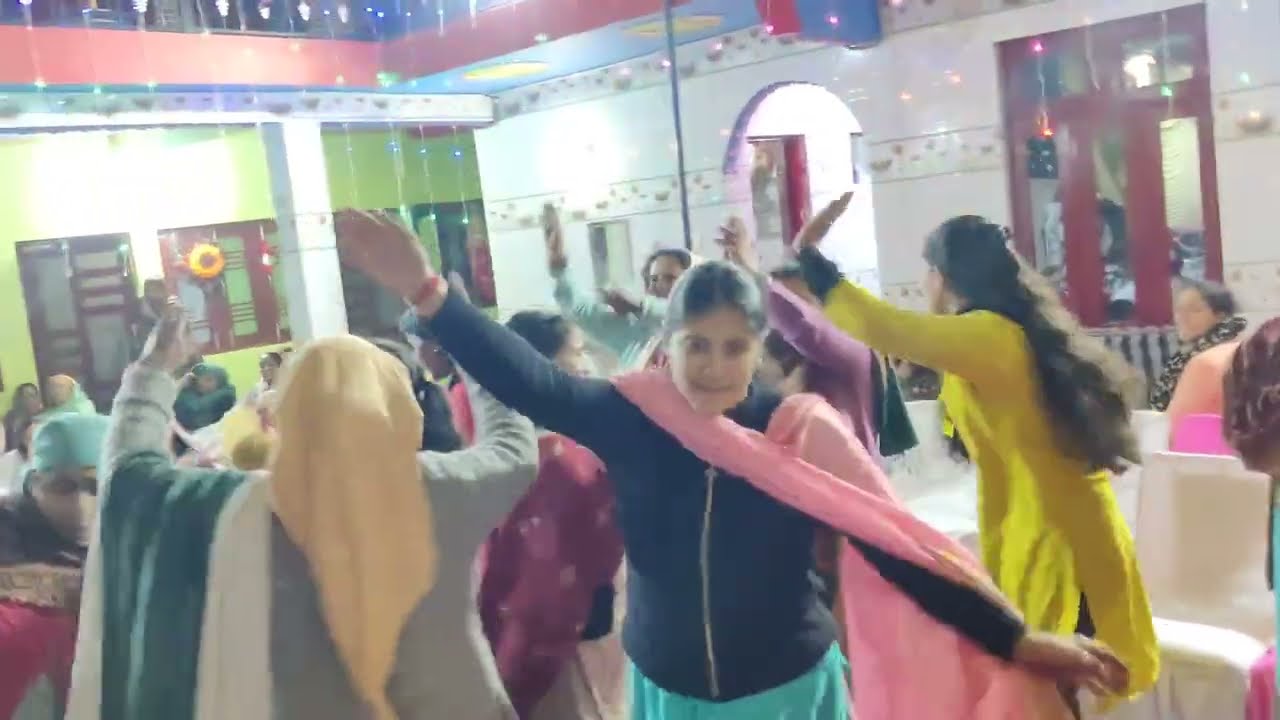 सुन्दर पहाड़ी डांस । sirmouri dance ।। सिरमौरी nati ।sirmouri dance ।।