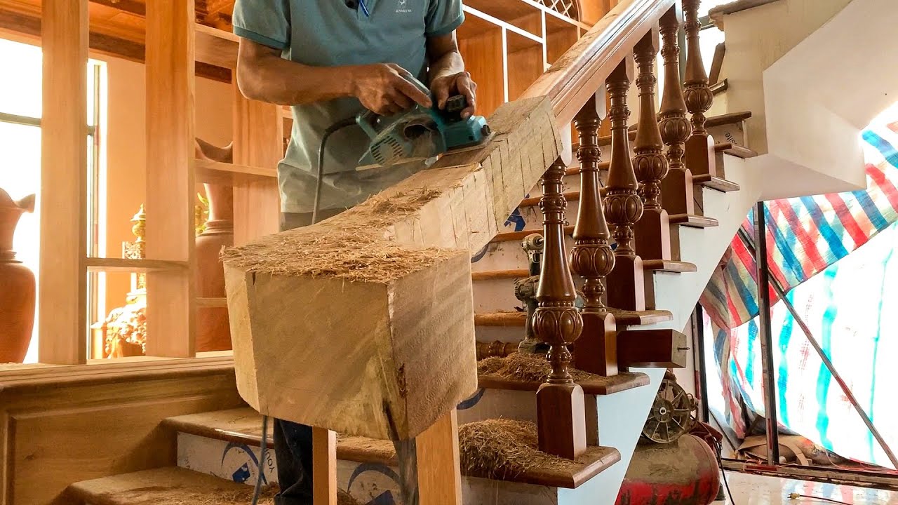 Project Of Construction & Installation Of Indoor Wooden Stairs - Beautiful Curved Wooden Stairs !