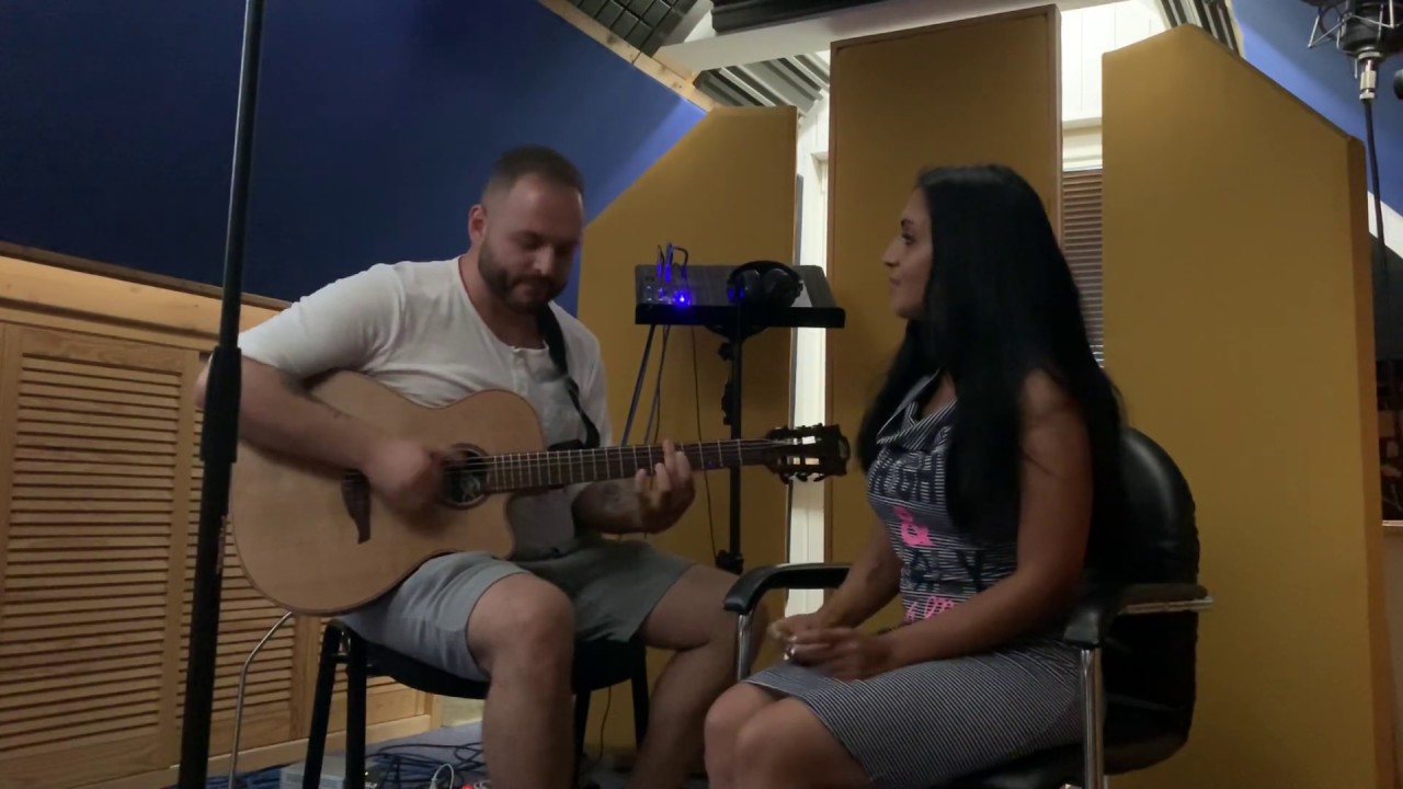 Anička Oláhová & Tomáš Botló – Studio Session