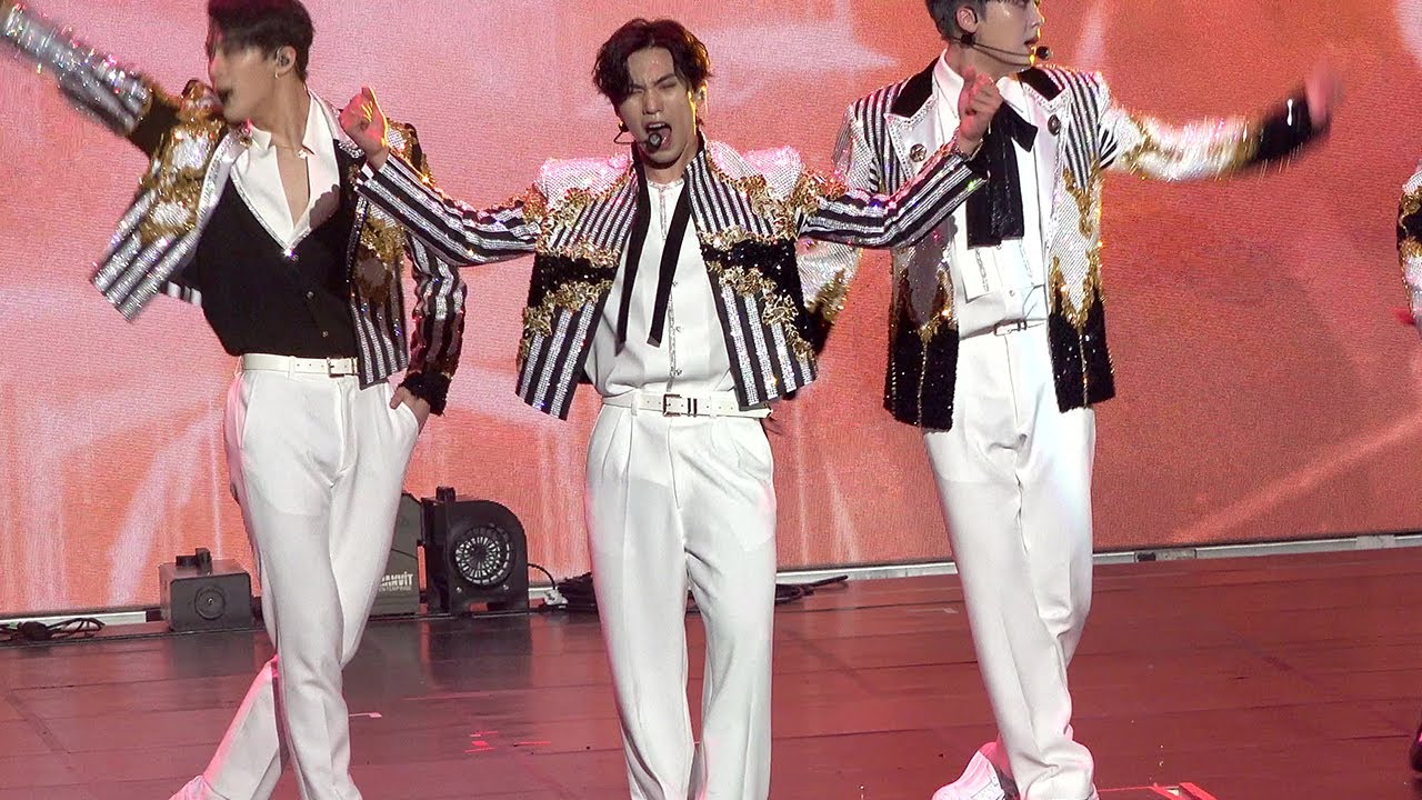 [FANCAM] 220528 ASTROAD Moonwalk+MY ZONE 라키ROCKY focus