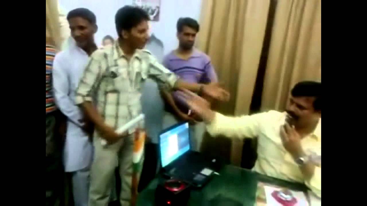 Watch Haridwar Congress MLA's 'Dabbang' attitude