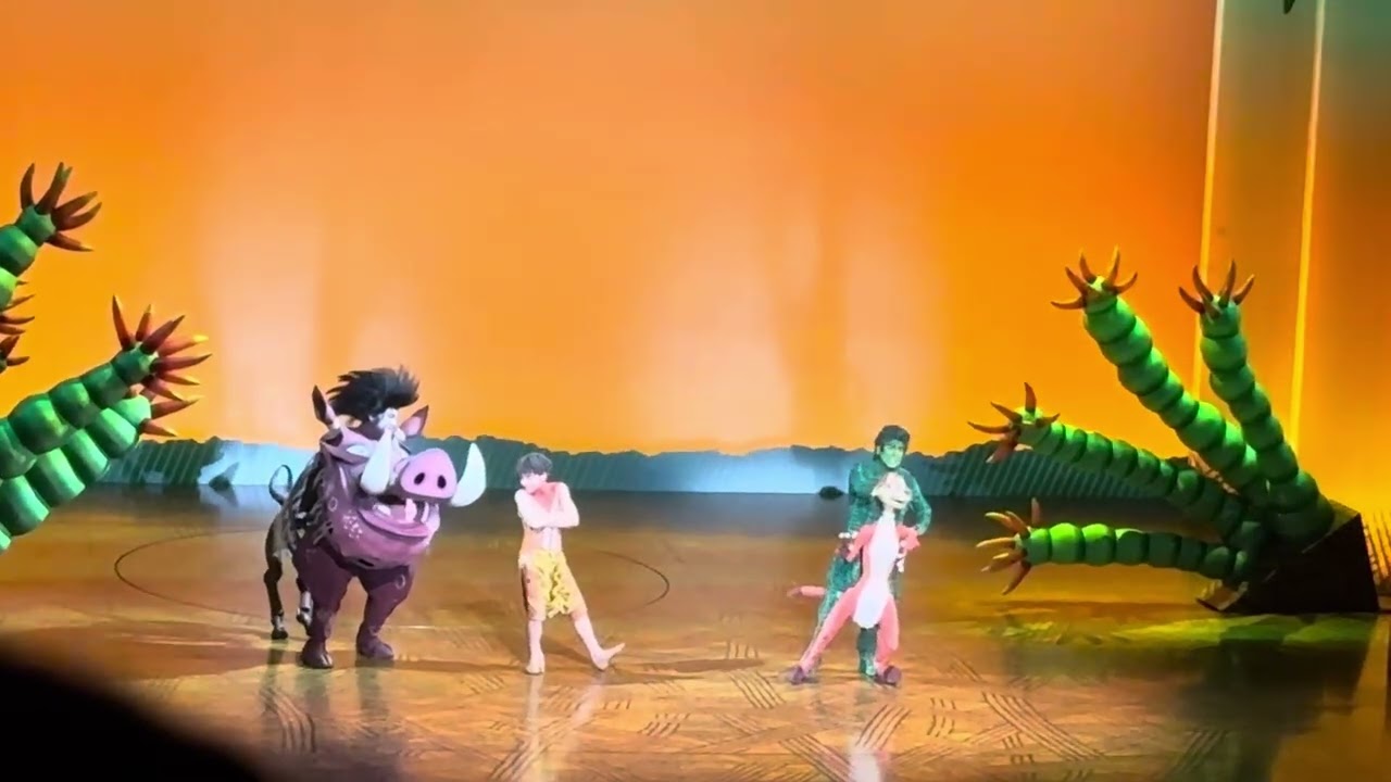 Hakuna Matata ￼song! The Broadway show Lion King in Dallas! So much fun 🤩