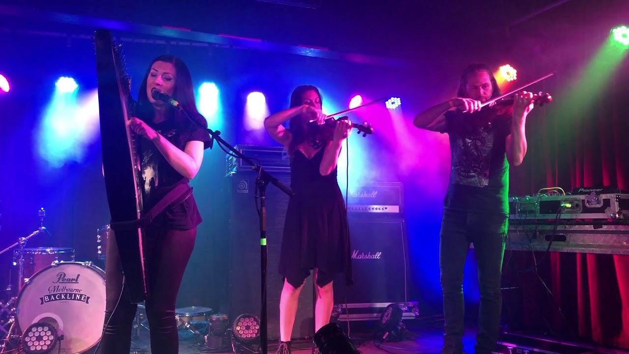 Lindsay Schoolcraft covers Bjork's 