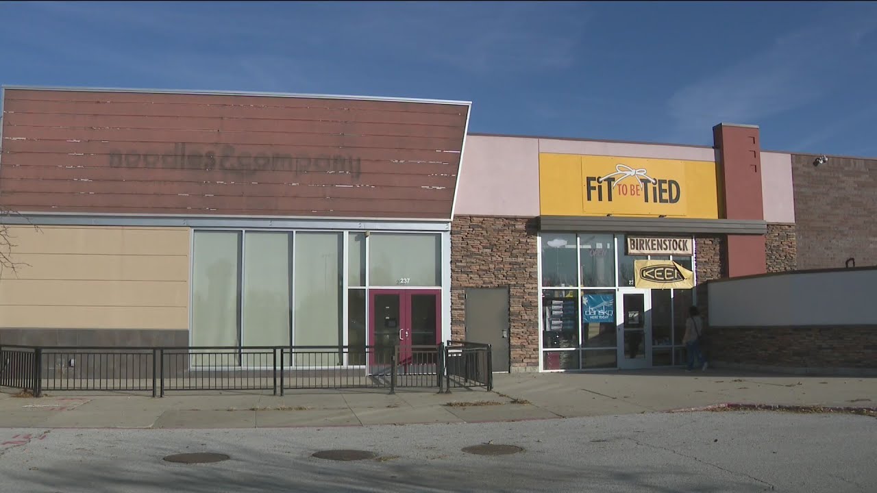 Fit to be Tied closing after 21 years in Valley West Mall